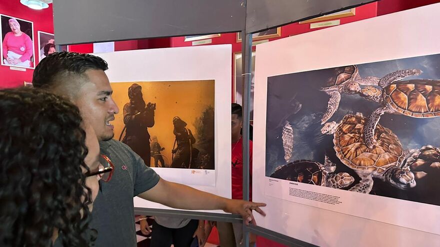 Открытие выставки работ лауреатов Фотоконкурса имени А. Стенина в Никарагуанской национальной Синематеке, Манагуа.